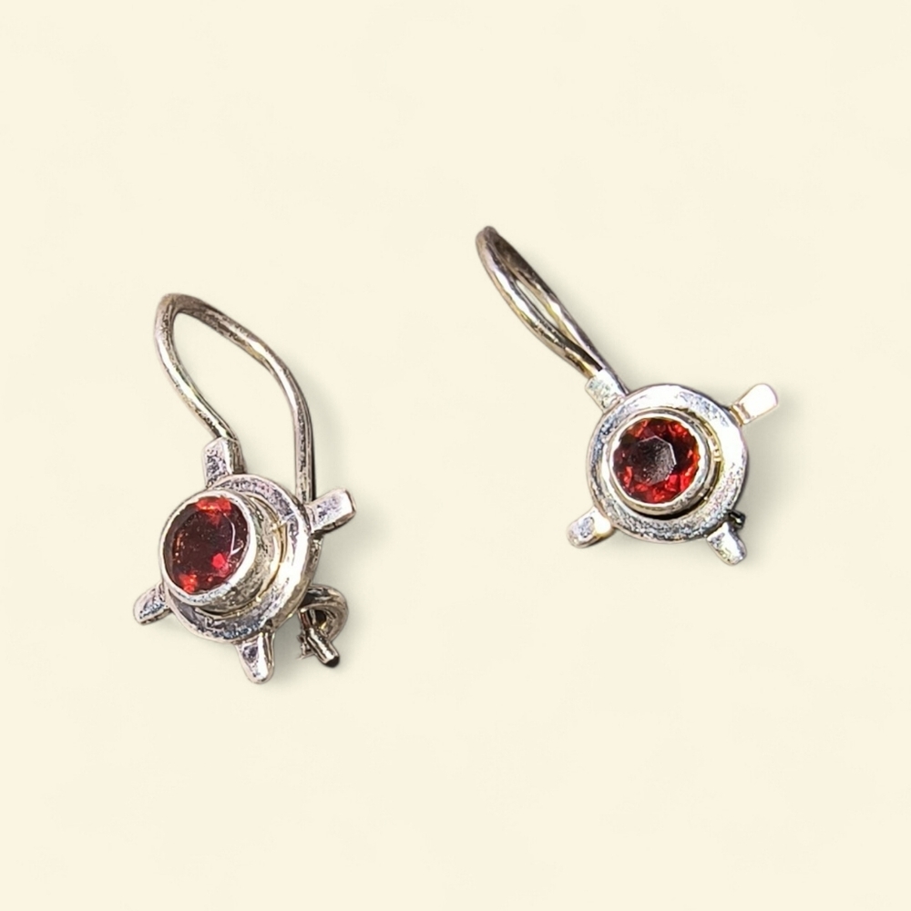 Red Garnet And Sterling Silver Drop Compass Earrings Brand New